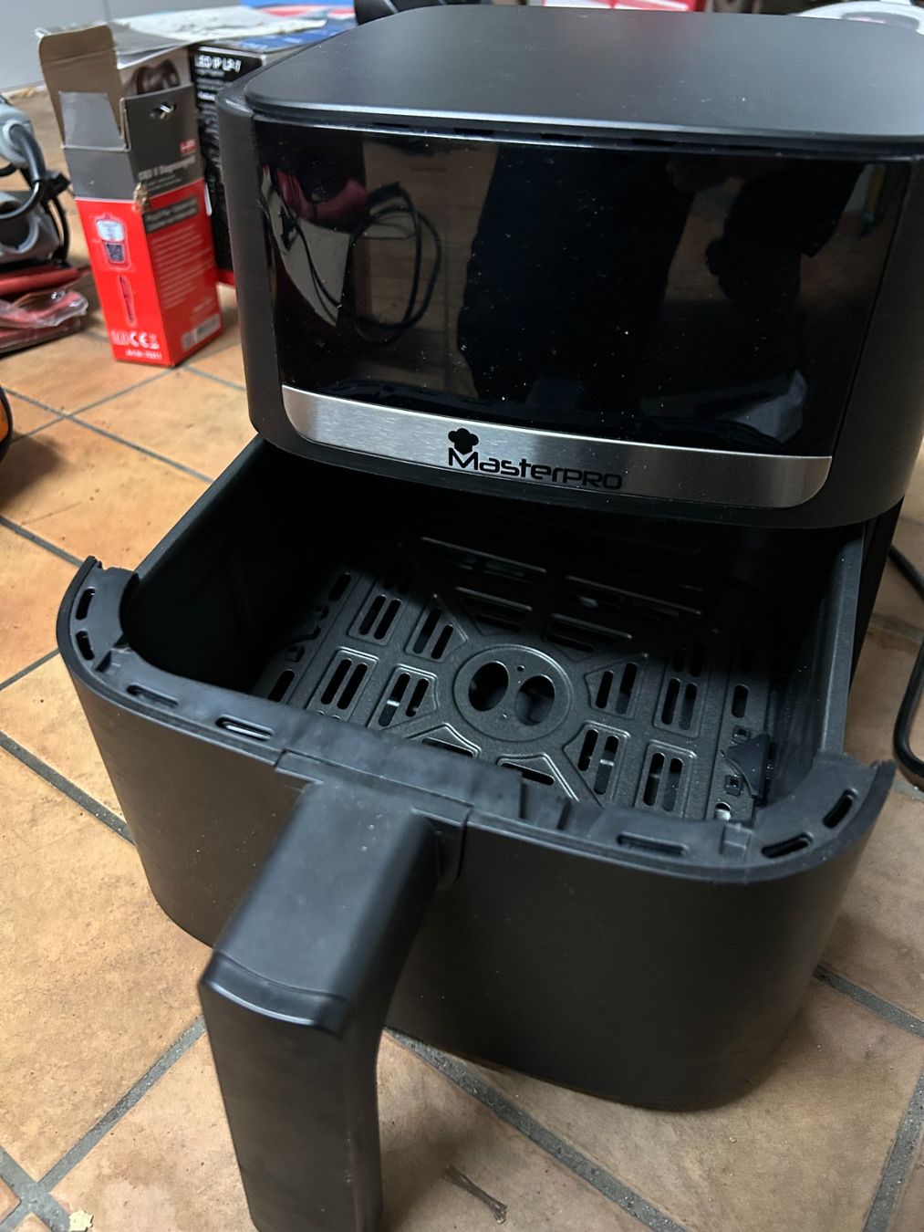 Elettrodomestici da cucina: Air fryer Masterpro – Usato da Binningen venduto da Grr0 1