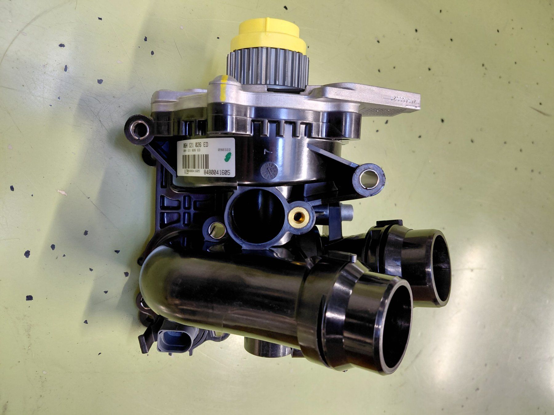 VW Alle Autoersatzteile: Wasserpumpe 06h121026ED – Neu und originalverpackt aus Bern von amagbern