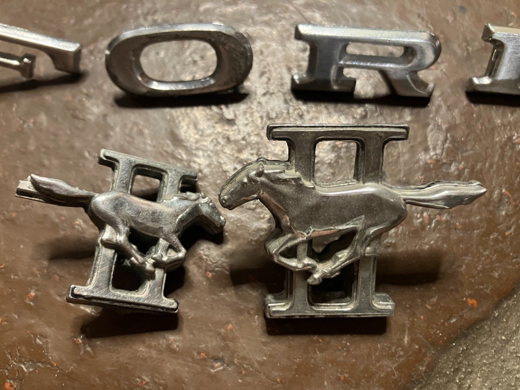 Ford Alle Autoersatzteile: Logos originaux Ford Mustang 2 II – Gebraucht aus Ursy von TestaRossa 2