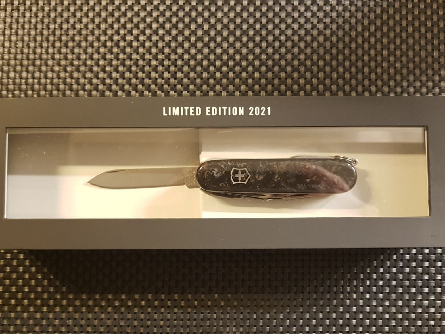 Victorinox Taschenmesser: Victorinox Damast 2021 Nr. 97 – Neu und originalverpackt aus Tenero von Poker80