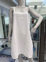 Sehr altes Nachthemdchen oder Negligee mit Stickerei