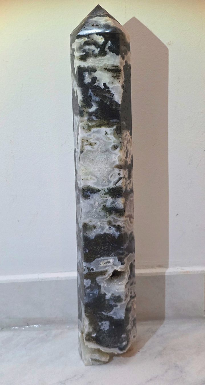 Mineralien & Heilsteine: XXL Moosachat Obelisk 1.52kg – Neu und originalverpackt aus Matzingen von Shay_Crystalz 1