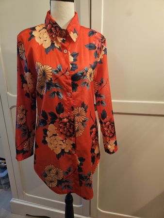 Rotes Blumenhemd Gr. S – Blickfang für den Frühling!🌸
