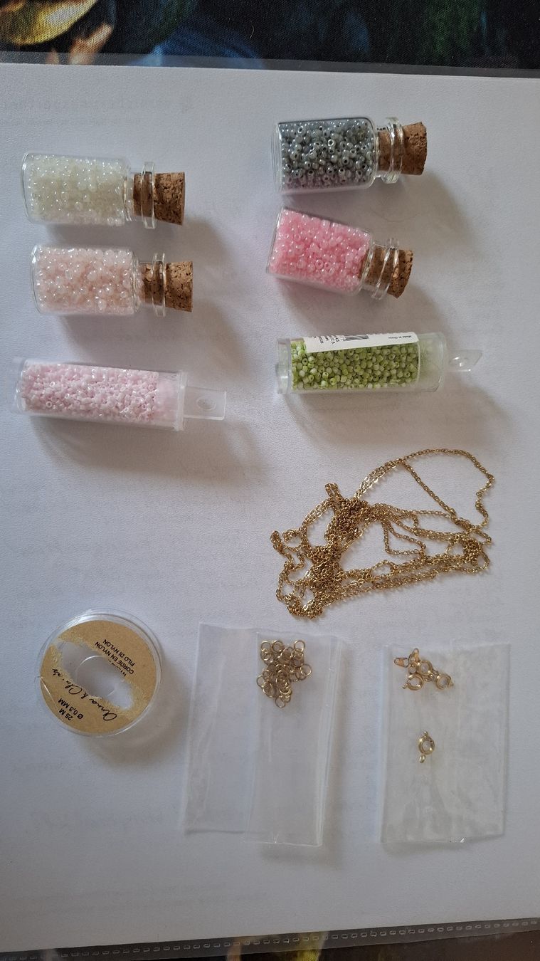 Kit bricolage: Perlen für Ketten – Nuovo (secondo la descrizione) da Brünisried venduto da san_74_bu
