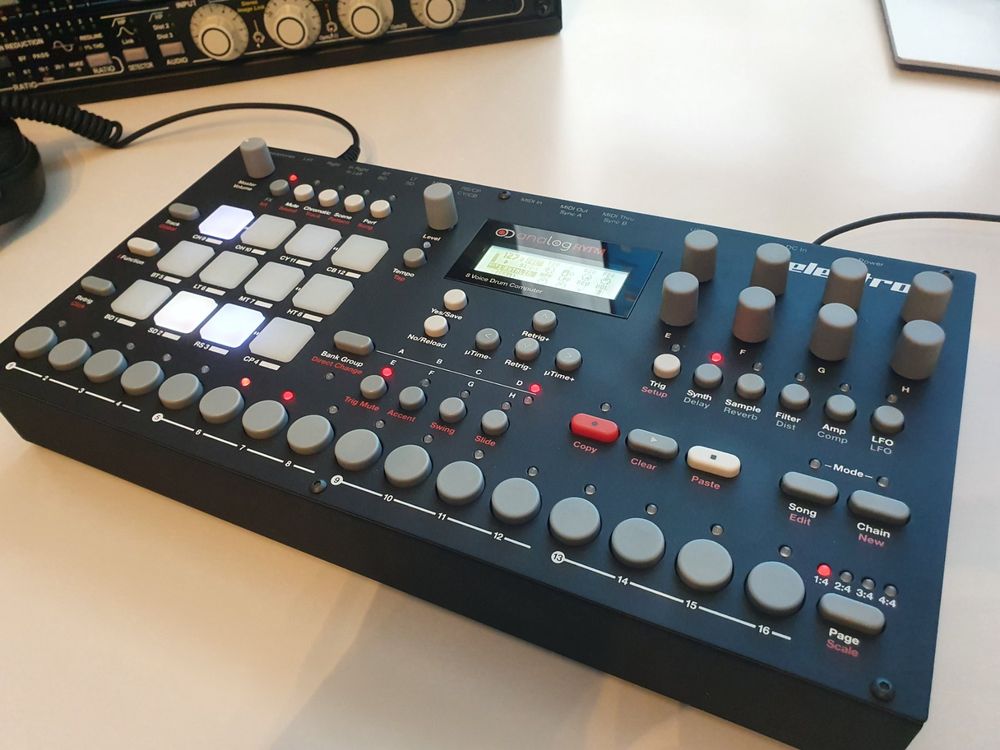 Elektron Analog Rytm MK1 (Zustand wirklich sehr gut!) (Gebraucht) in ...