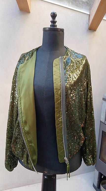Zara Giacche: ZARA veste verte à sequins, 40 – Usato da Arnex-sur-Orbe venduto da cuc_gyx8 1