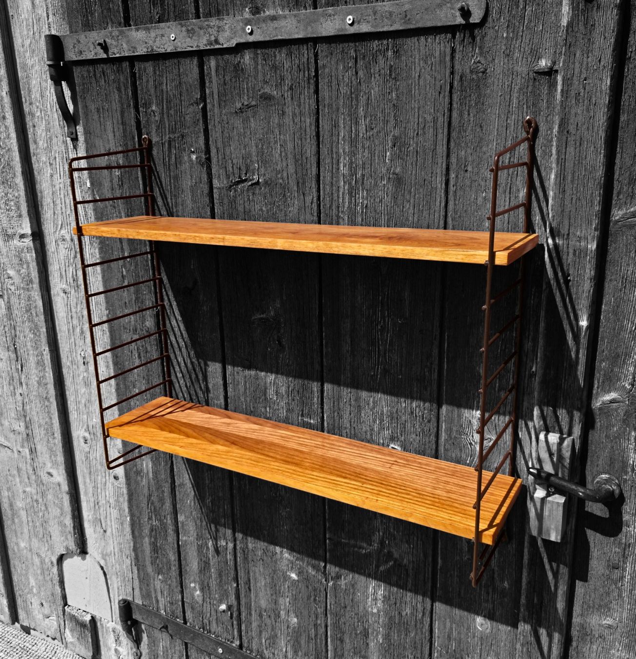 Scaffali: Mid Century String Regal Wandregal Nussbaum – Usato da Haslen AI venduto da Vintagelix 1