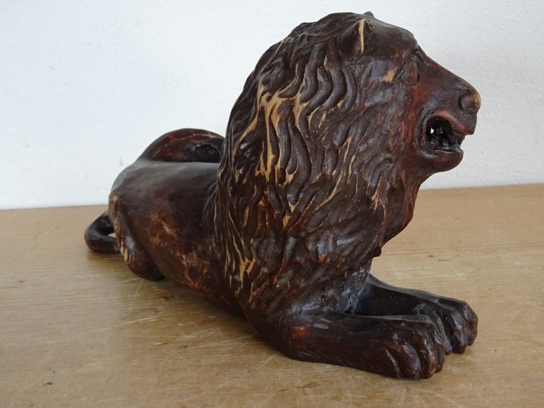 Statuette: antike Schnitzerei Holzfigur Löwe – Usato da Siebnen venduto da niki61 2
