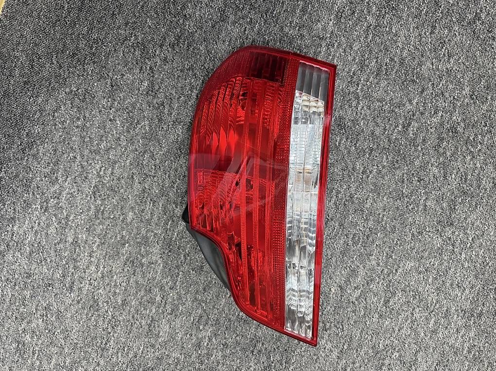 Fari: BMW 1er E82/E88 Original Hella Rückleuchten Set – Usato da Hinwil venduto da Ram1ajeti 2