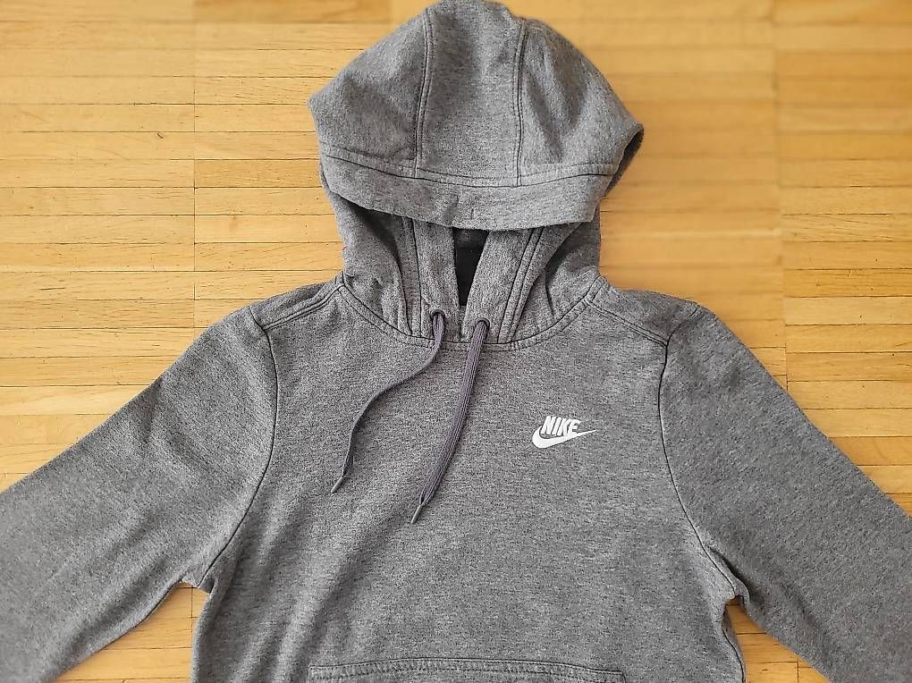 Nike Pullover & Sweatshirts: Nike Pulli anthrazit Gr. XS – Gebraucht aus Wettingen von okatiki 2
