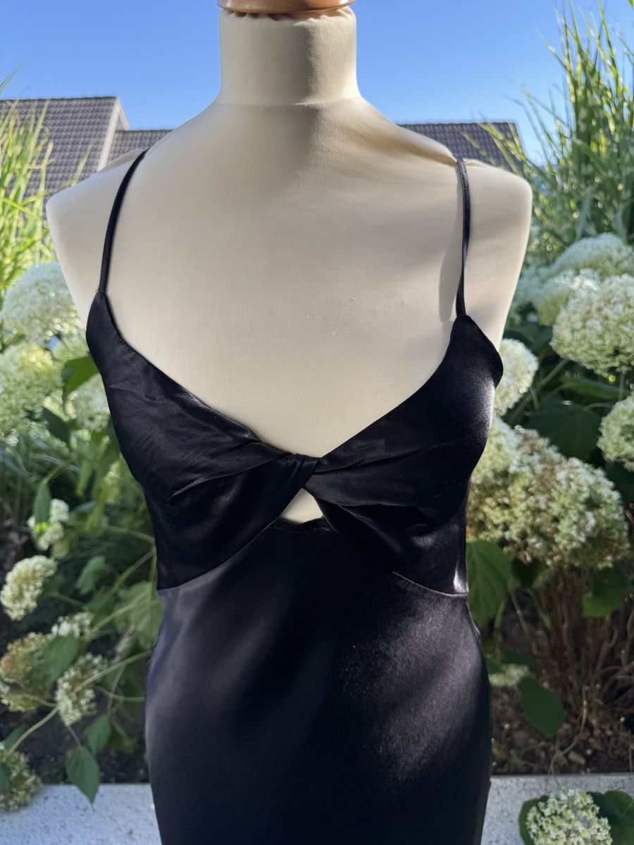Bershka Robes: Kleid, Bershka, Grösse S  – D'occasion à Anglikon par Haraldinho 1