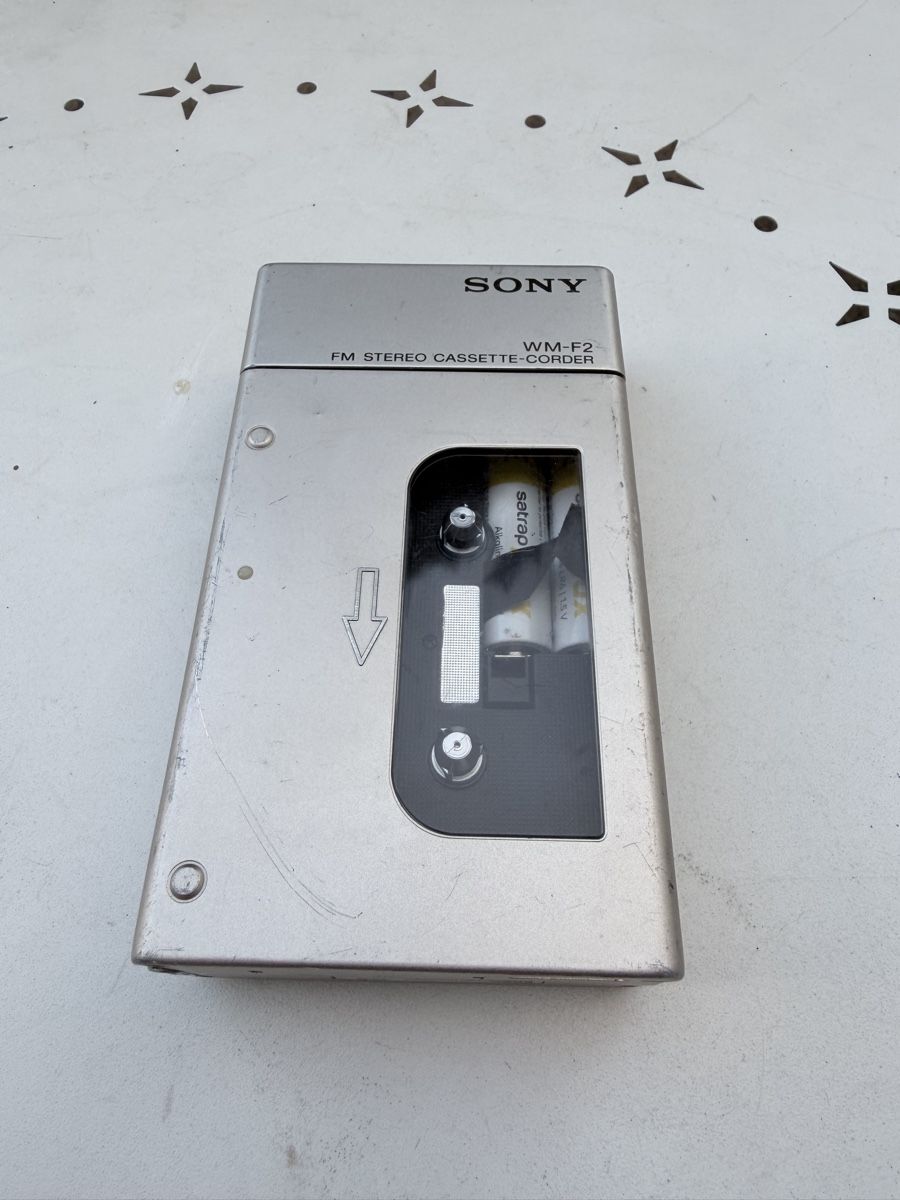 Sony Tragbarer Mediaplayer: SONY WM-F2 Walkman  – Defekt aus Zürich von semi16 5
