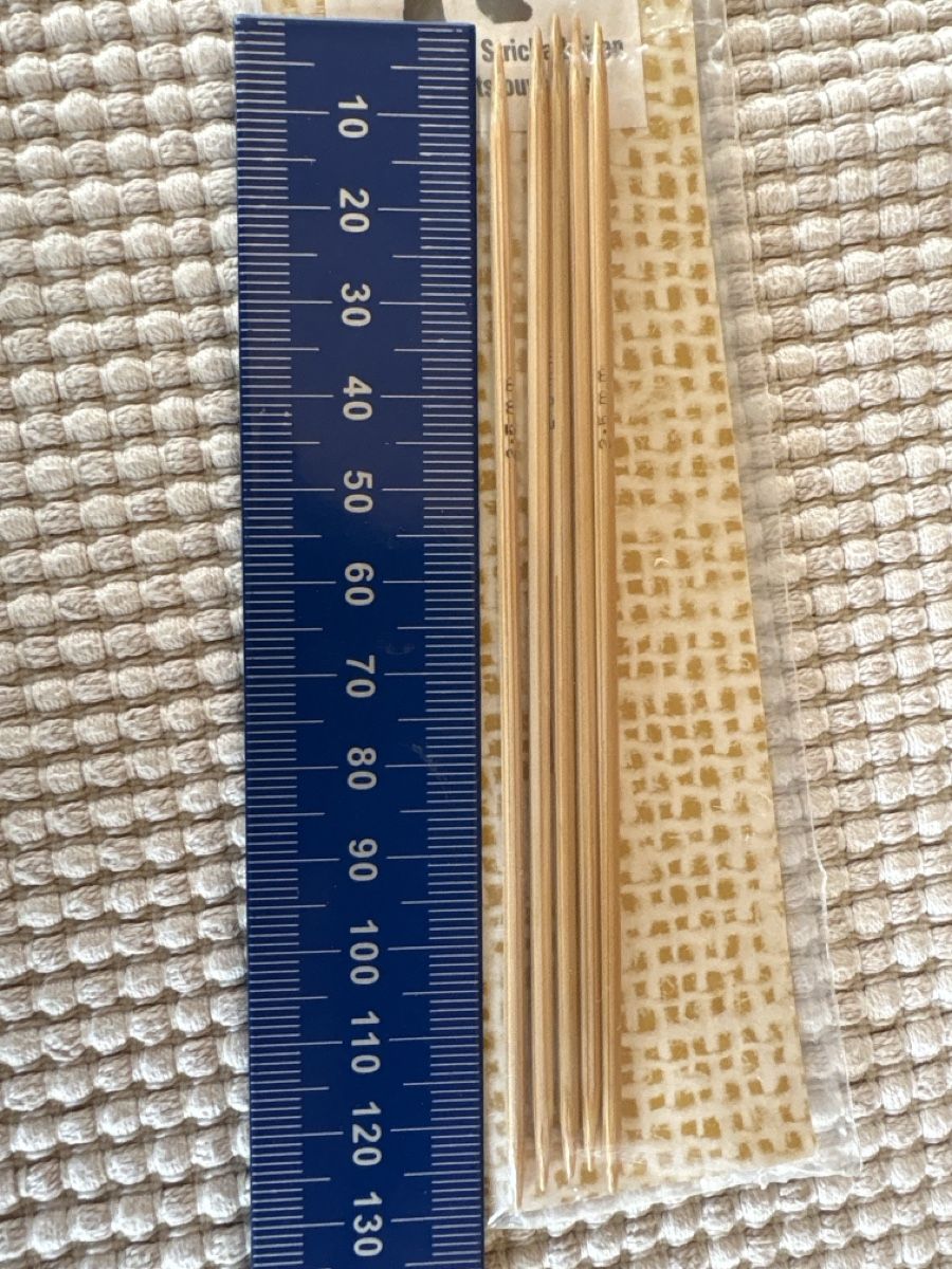 Ferri: Stricknadeln 2.5 mm / Bambus – Nuovo e nell'imballaggio originale da Rümlang venduto da SchumBru10 1