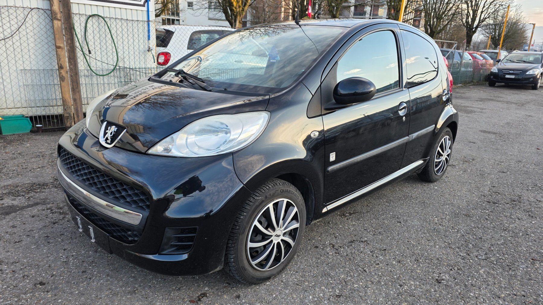 Peugeot Automobili: Peugeot 107 Swiss edition – Usato da Arbon venduto da Tropxe.