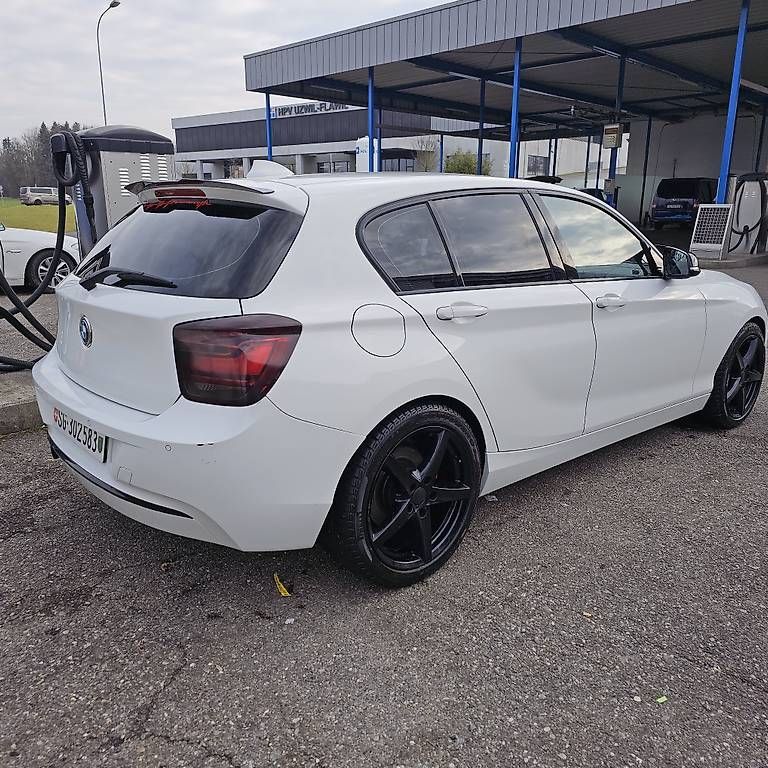 BMW Automobili: Bmw 120D – Usato da Niederuzwil venduto da her_dj6v 1
