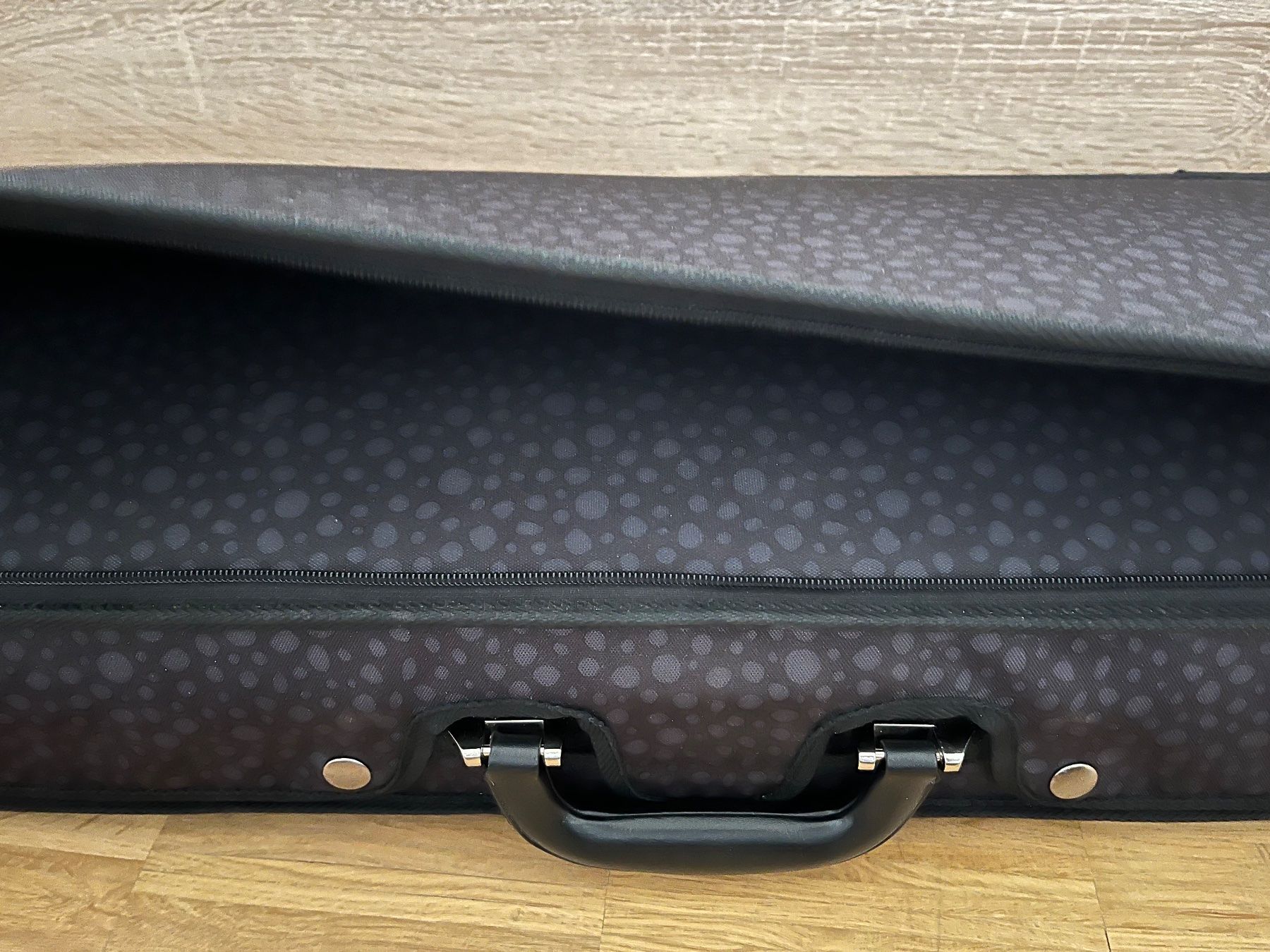 Strumenti musicali: Étui de violon 4/4 avec compartiment pour partition – Usato da Genève venduto da Lalafanny66 2