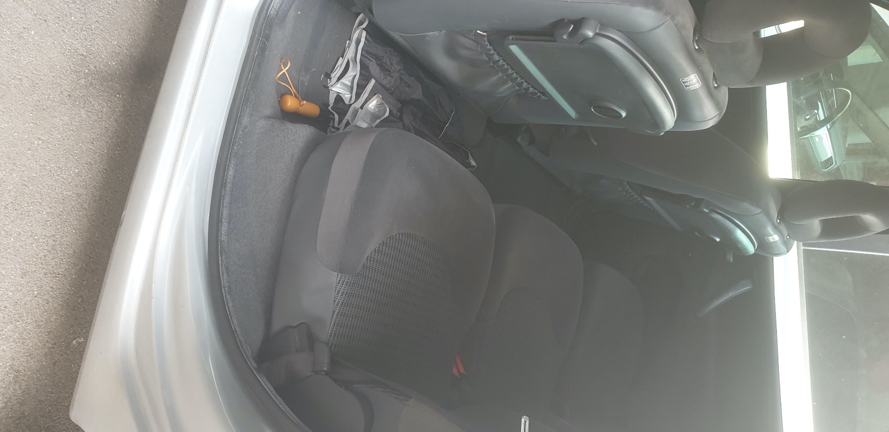 Citroën Automobili: Citroen Picasso 1.6i – Usato da Zürich venduto da MPBASE 3