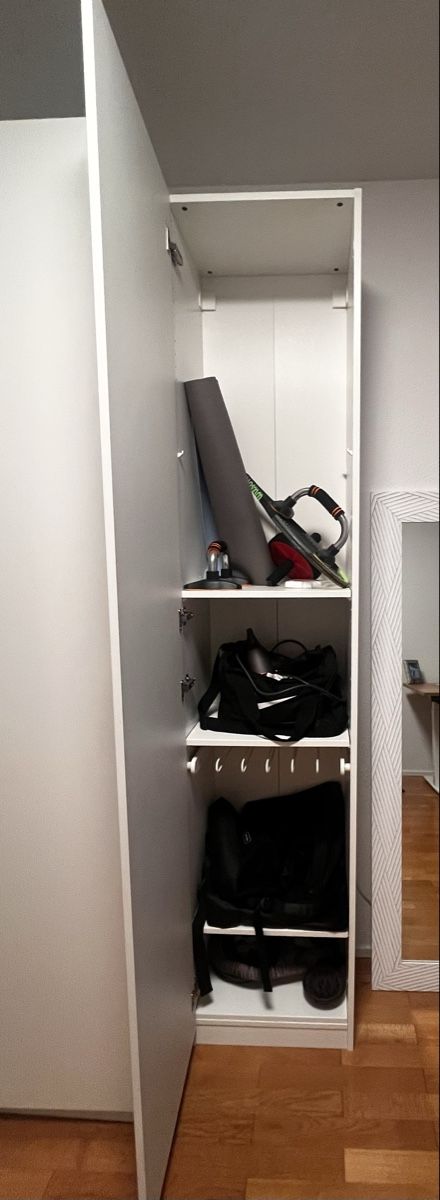 Ikea Armadi: Schrank weiss – Usato da Zürich venduto da Salomeg1 1