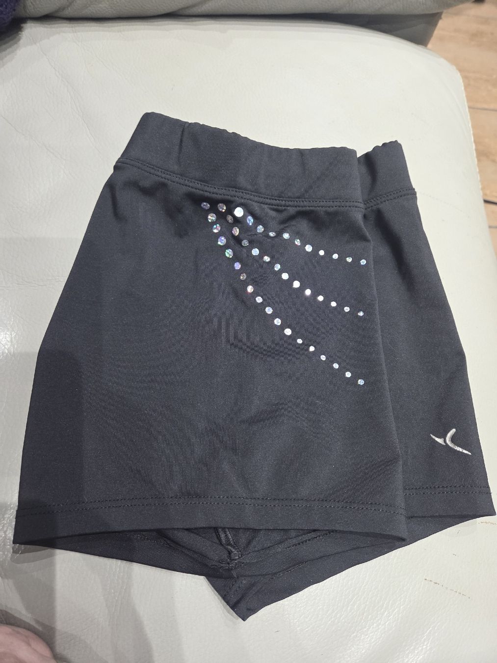 Decathlon Collant & Leggings: Turnhose kurz mit Glitzer – Usato da Stein AG venduto da Sissi73 1