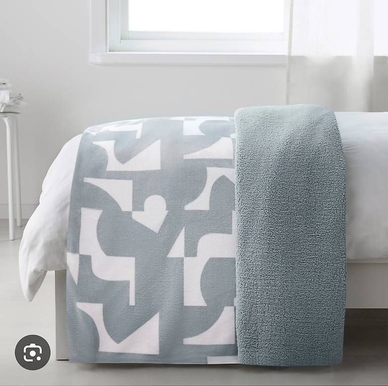 Couvertures: Plaid polaire IKEA – D'occasion à Ravoire par Junee718 1