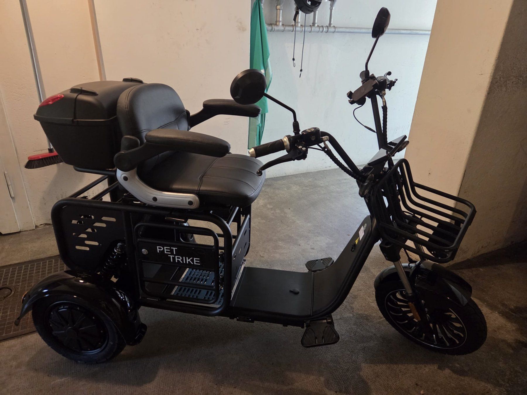Voiturettes électriques: 2026 ComfortMobility E-Roller PET TRIKE – D'occasion à Basel par cleoli