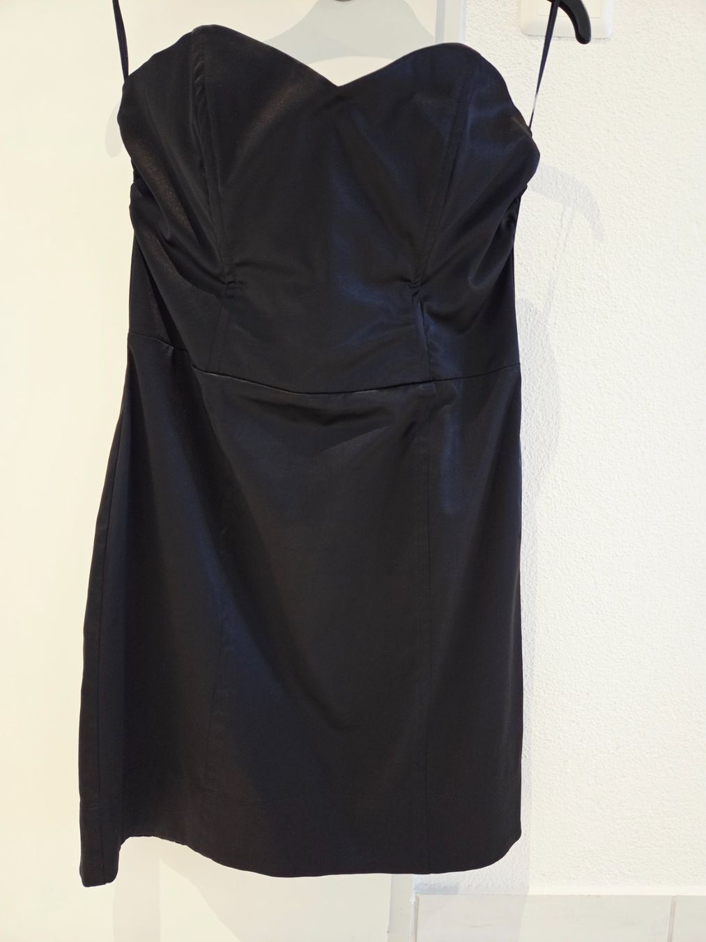 H&M Vestiti: KLEID GR.40 – Nuovo (secondo la descrizione) da Bronschhofen venduto da Katrusja