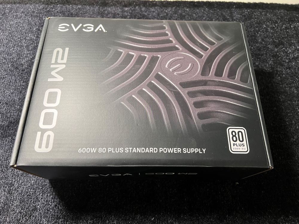 PC Netzteil EVGA White 600W (Nuovo e nell'imballaggio originale) a Biel