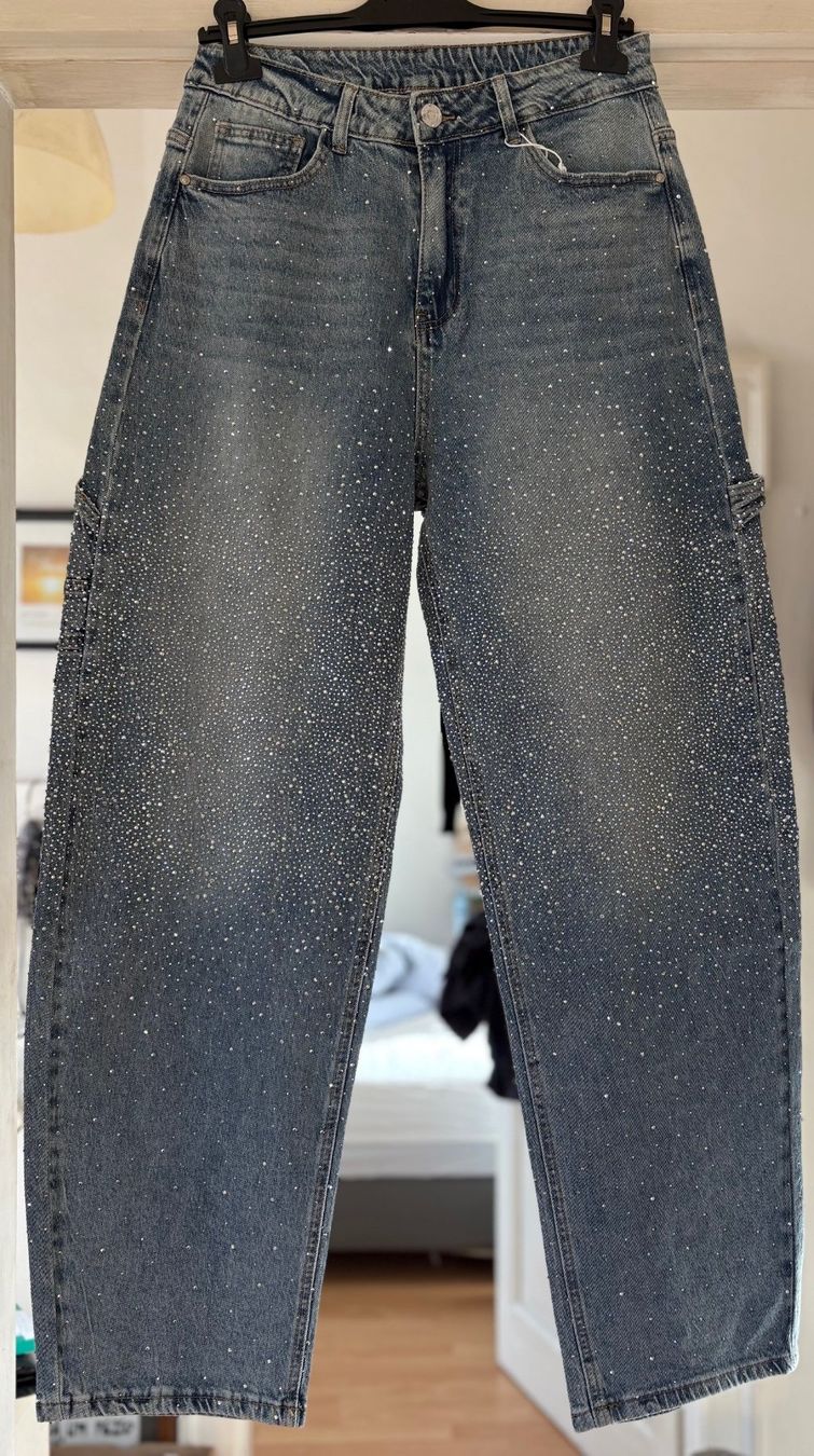 Jeans: JEANS BALOON AVEC STRASS! M – Nuovo e nell'imballaggio originale da Locarno venduto da NicoNion