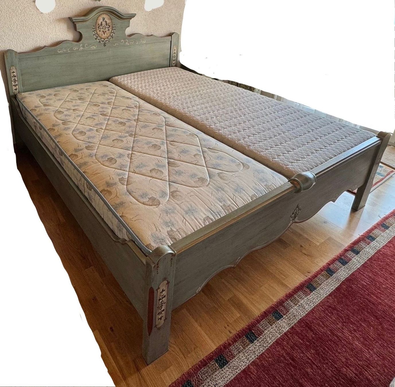 Voglauer Betten: Original Voglauer Bett - selten – Gebraucht aus Geroldswil von Jeremy11