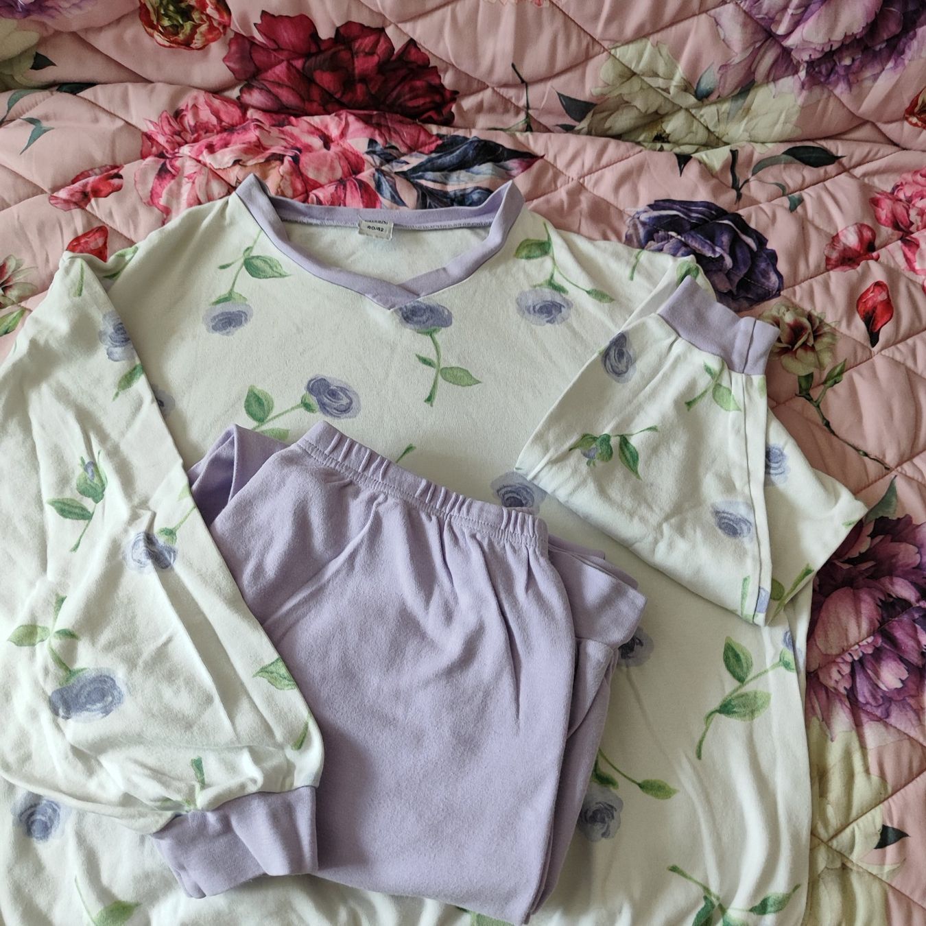 Negligees & Pigiami: Damen Pyjama Gr 42 – Usato da Langnau am Albis venduto da Judithsebi