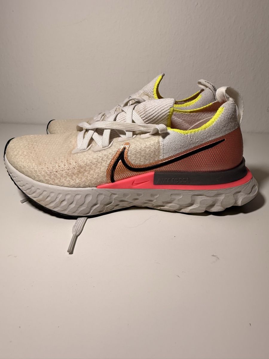 Nike Scarpe da donna: Nike React Infinity Run Flyknit 3 Damenschuh Grösse 39 – Usato da Wallbach venduto da Stefanie81 1