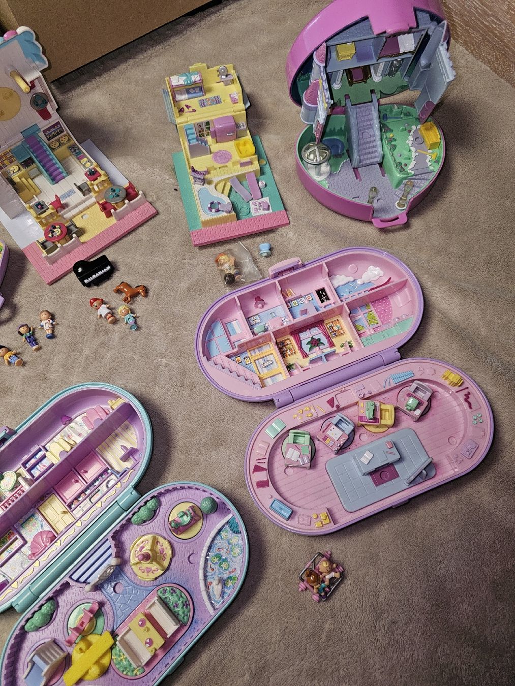 Polly Pocket Spielzeuge: tolle alte polly pocket sammlung – Gebraucht aus Reinach BL von  2