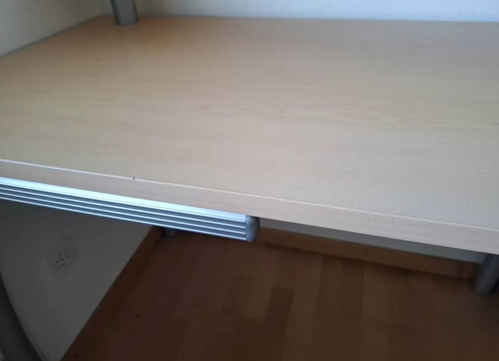 Bureaux: Schreibtisch / Pult – D'occasion à Lyss par pesce_06 4