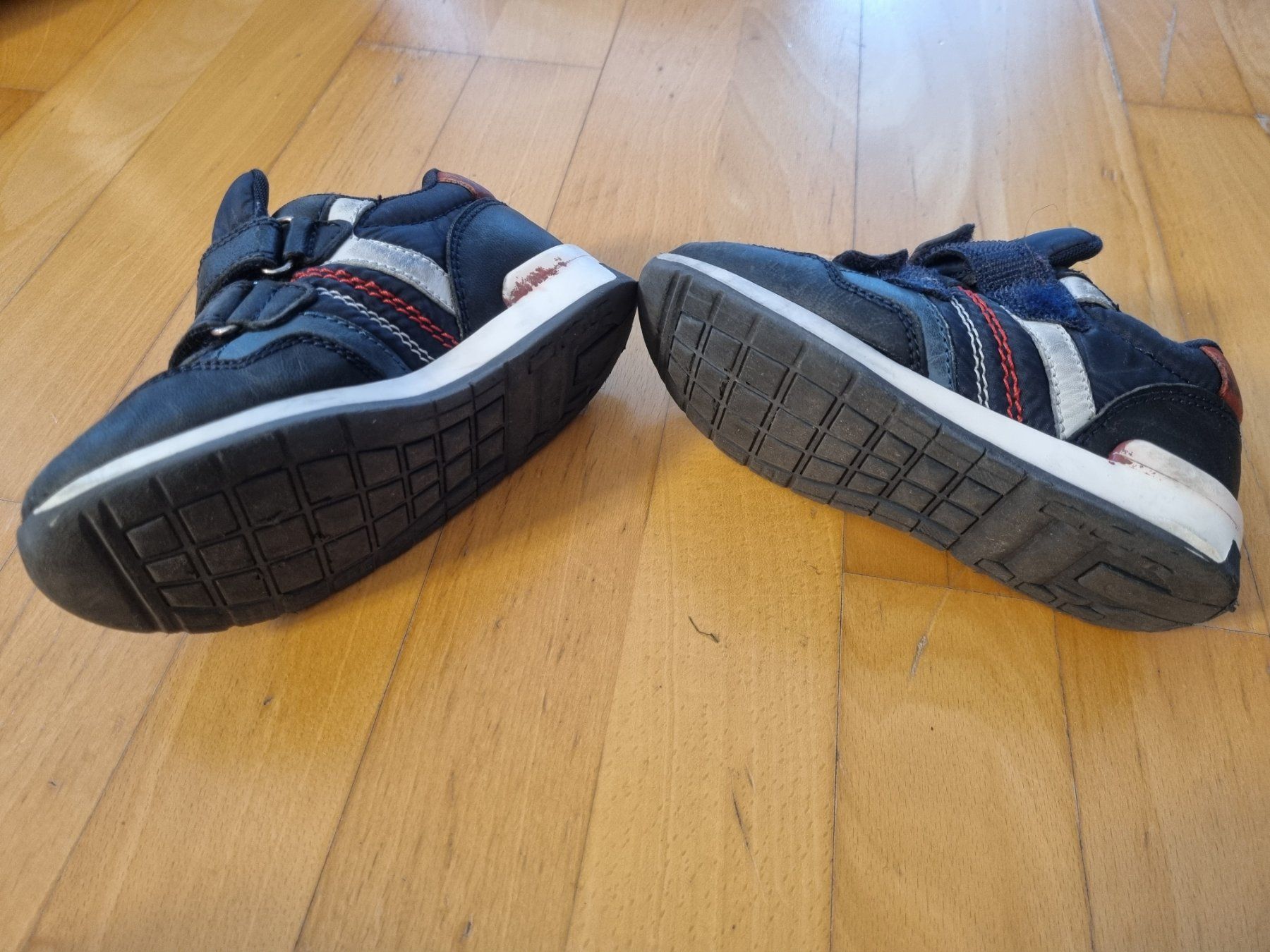 Scarpe per ragazzi: Lasocki Sneakers Gr 25 – Usato da Bäch SZ venduto da cri_87ts 2