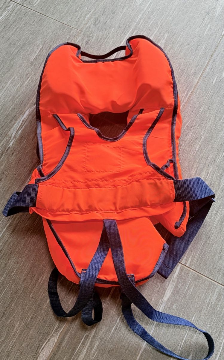 Helly Hansen Gilets de sauvetage: Helly Hansen Schwimmweste Junior 10-25 kg – D'occasion à Opfikon par funky-monkey 1