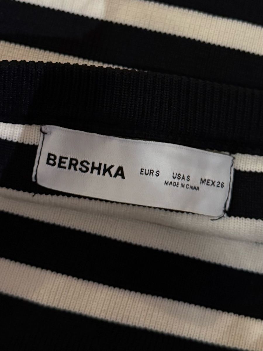 Bershka Tops: Bershka Bandeau Top gestreift, Grösse S – Neu (gemäss Beschreibung) aus Tuggen von jess_gls06 2