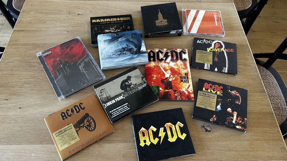 CD: AC/DC und Rammstein Sammlung – Usato da Hallwil venduto da Babagysi