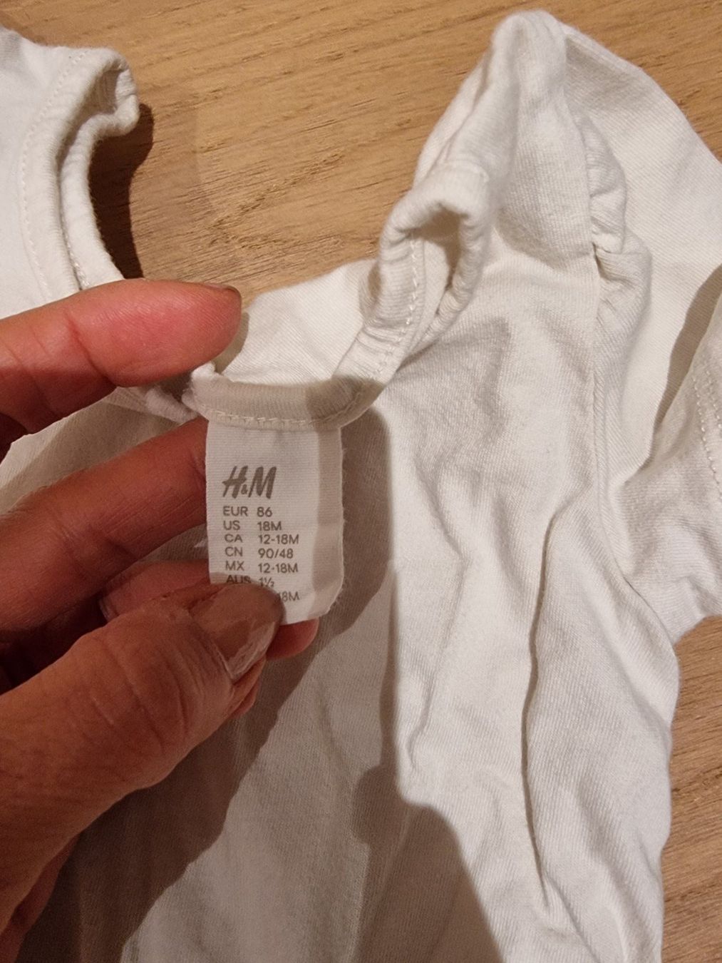 H&M Blusen, T-Shirts & Tops: H&M T-Shirts, 86 – Gebraucht aus Buttikon SZ von Limo180 3