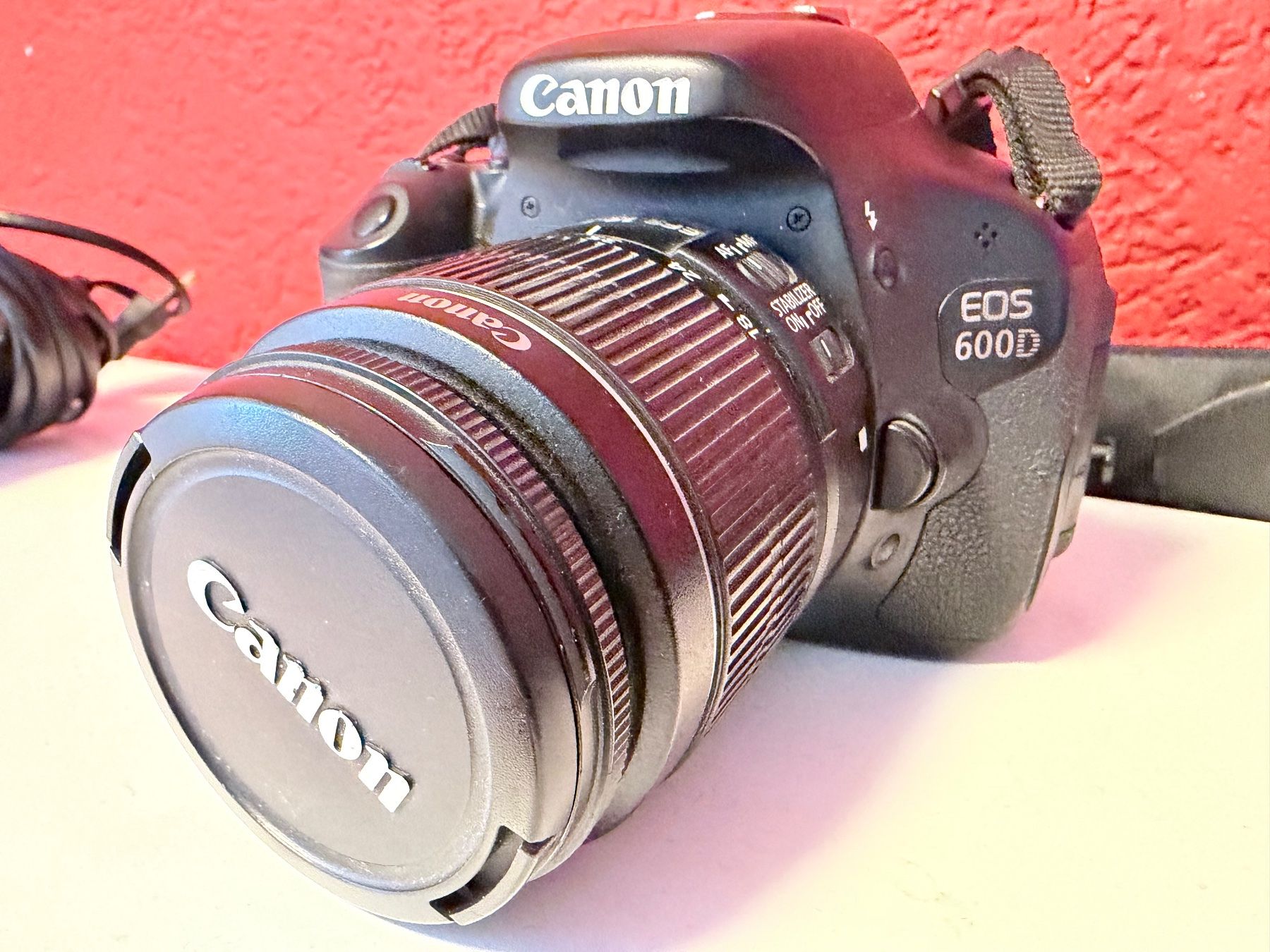 Canon Fotocamera: Digitalkamera Canon EOS 600D mit Objektiv 18-55mm – Usato da Zäziwil venduto da Emlea 2