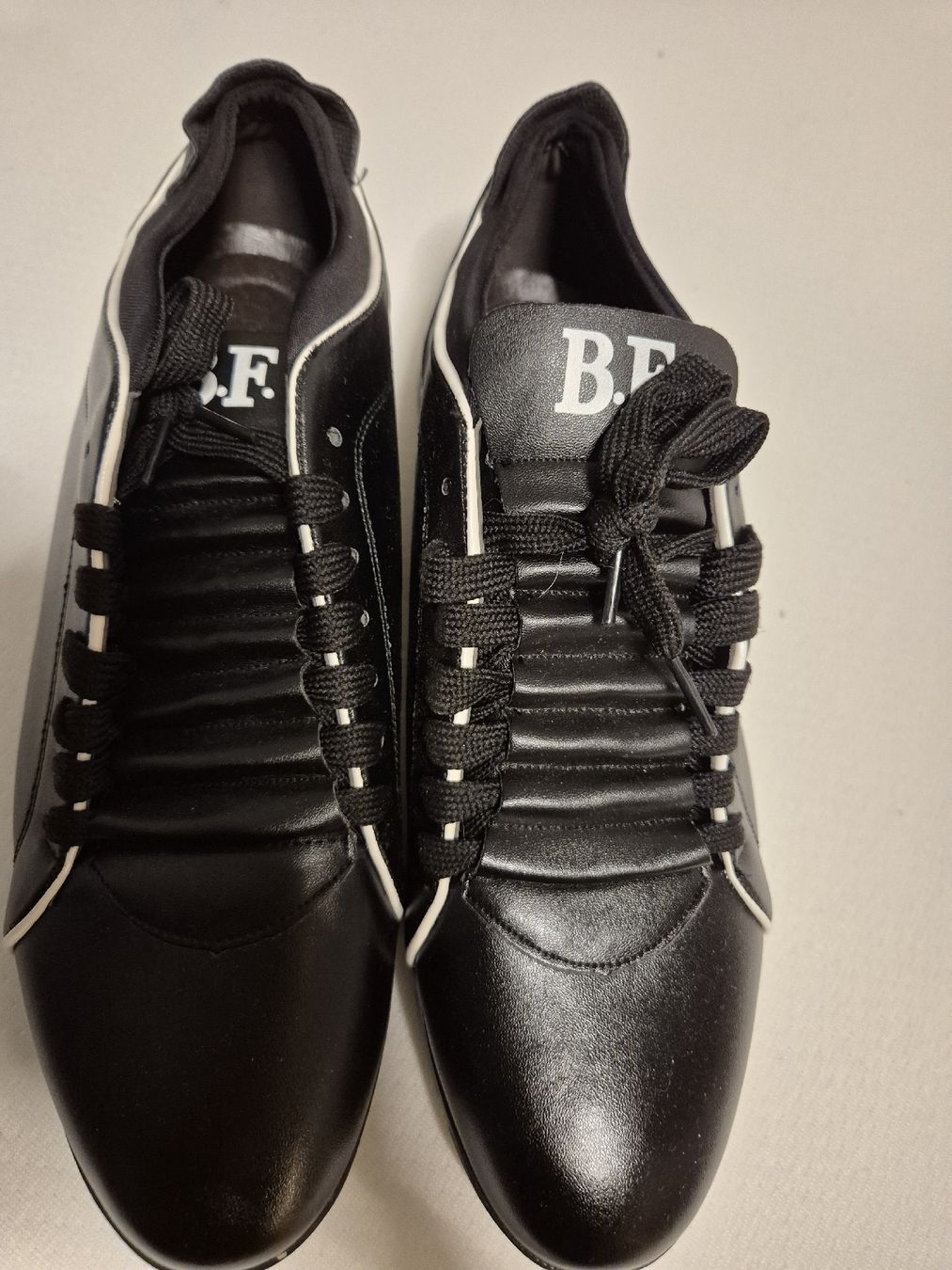 Scarpe da uomo: BF Schuhe, Gr. 44, neuwertig – Usato da Ebikon venduto da Familiekunterbunt 1