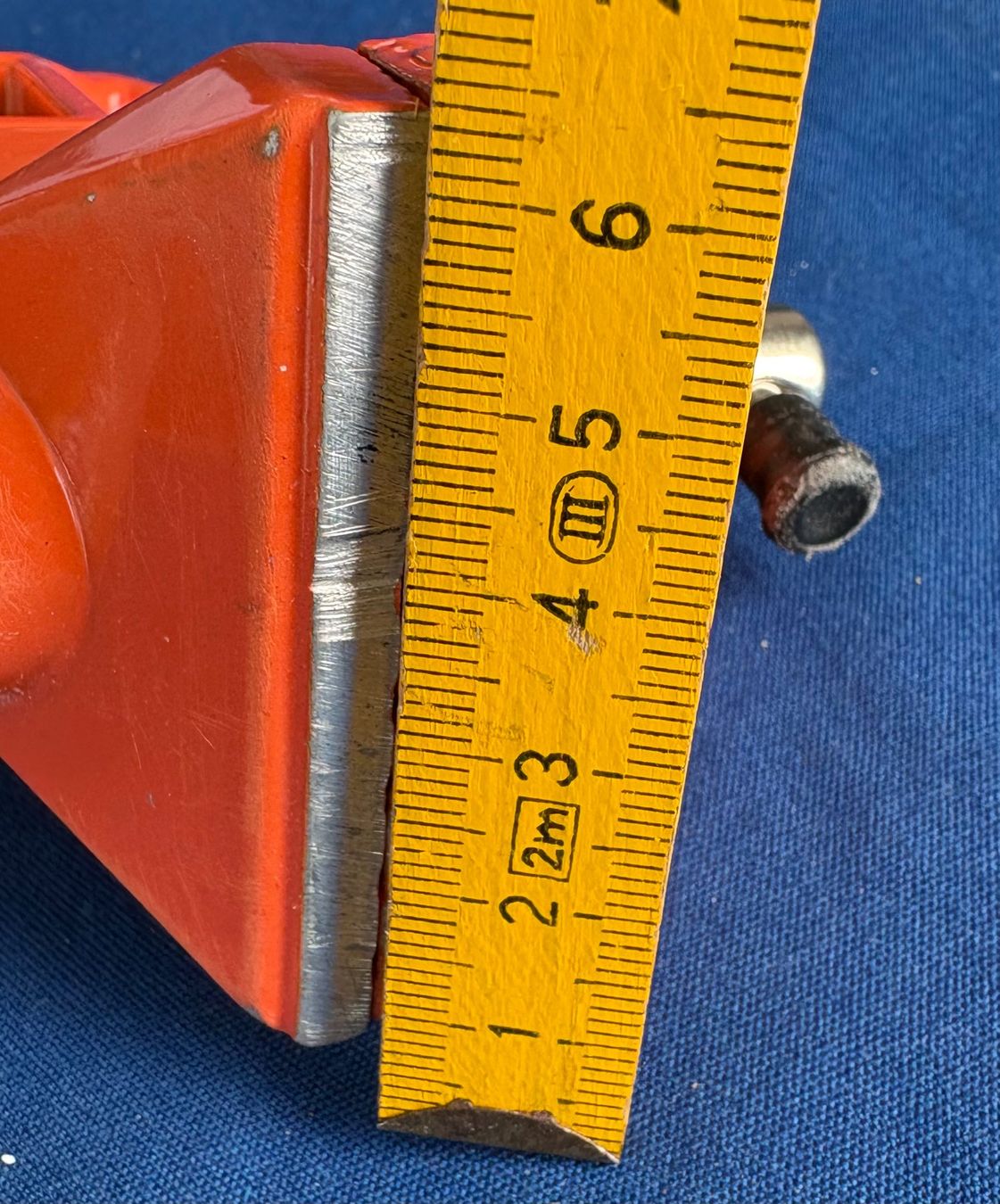 Tous les outils: TISCHSCHRAUBSTOCK ORANGE – D'occasion à Ostermundigen par Heavenmaus75 5