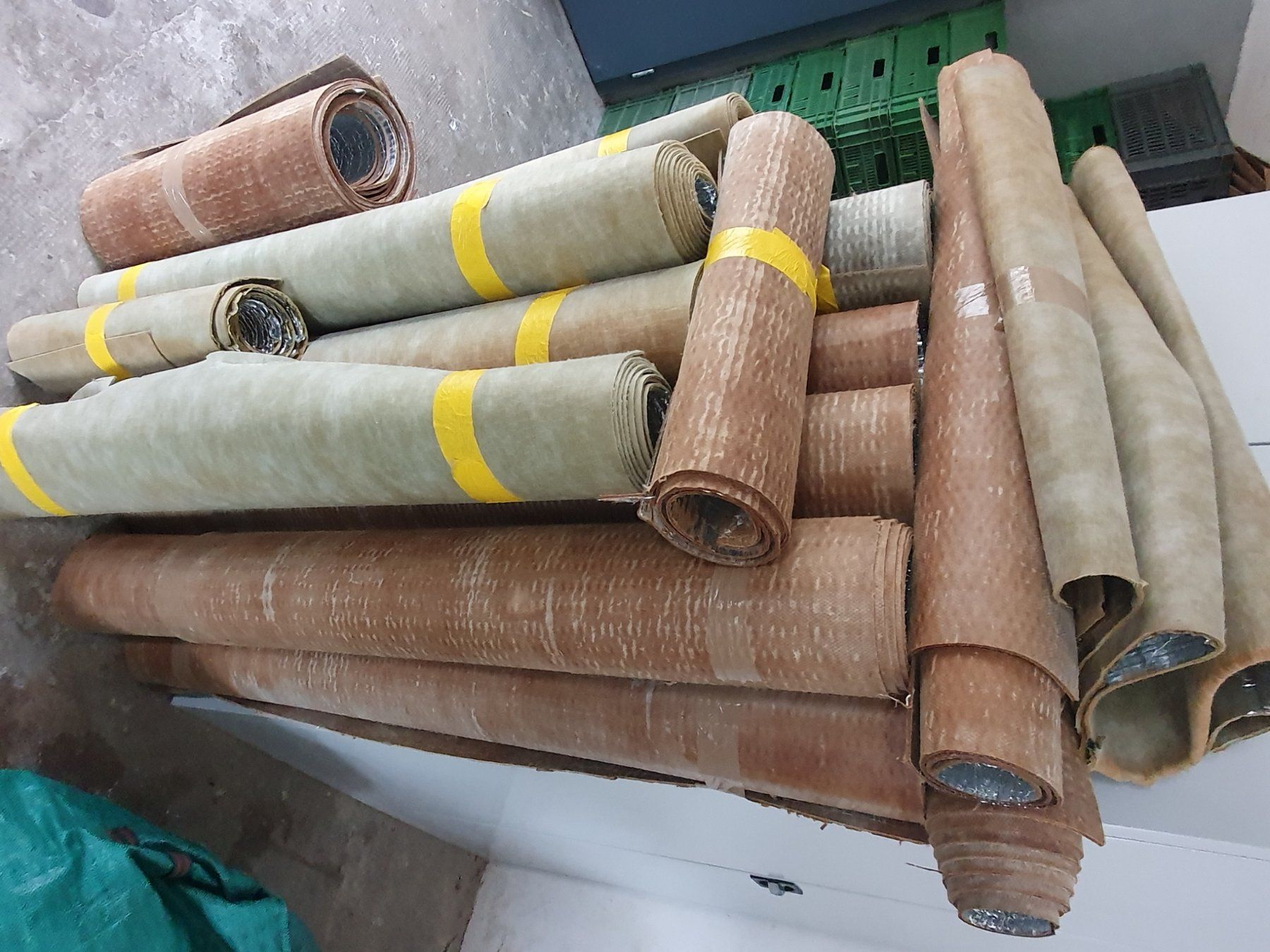Bodenbeläge: Sous-couche parquet – Gebraucht aus Lavey-Village von Dumbine 1