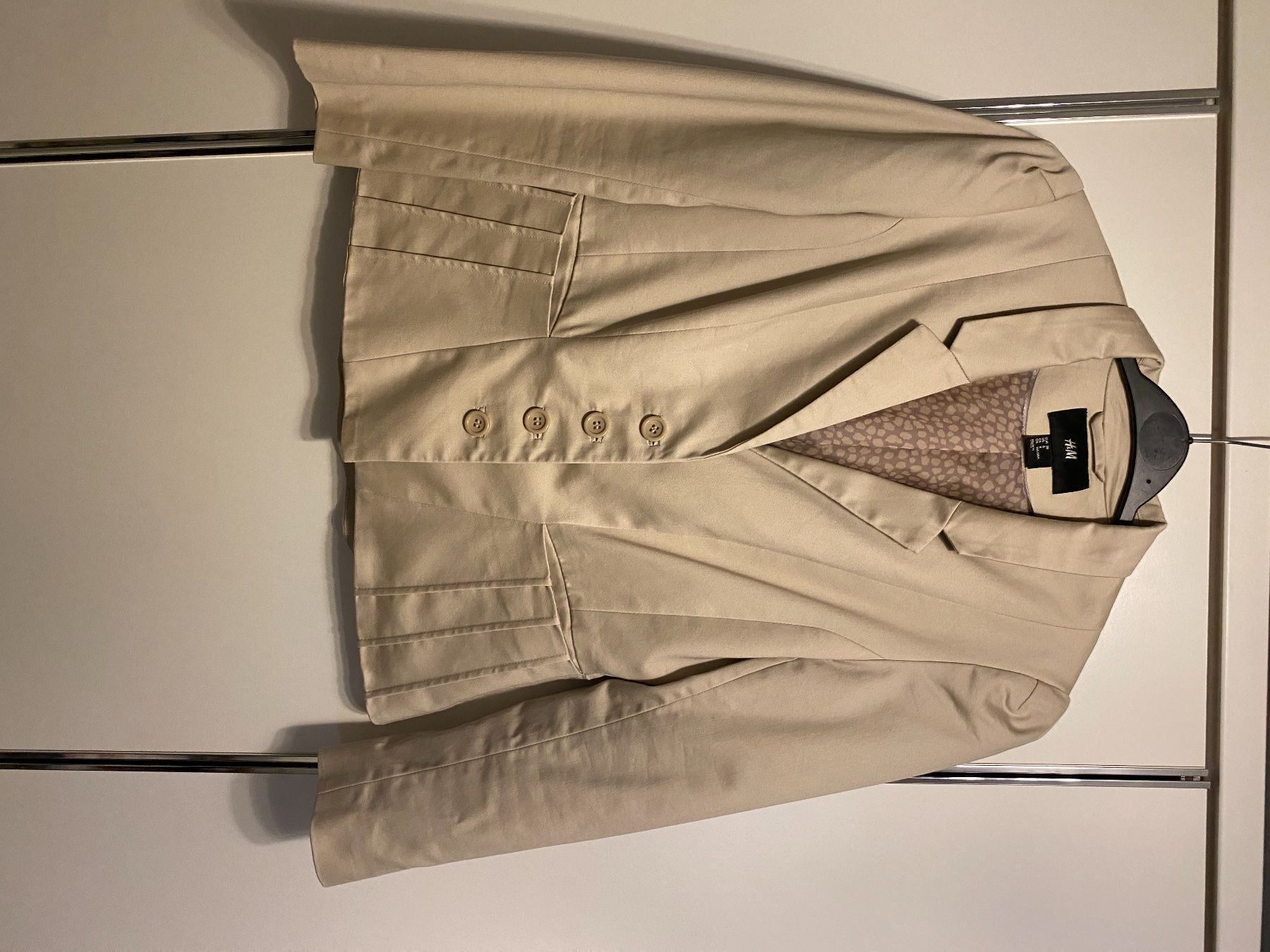 Vestes: Blazer von H&M gr38 – D'occasion à Pfungen par Outlet64