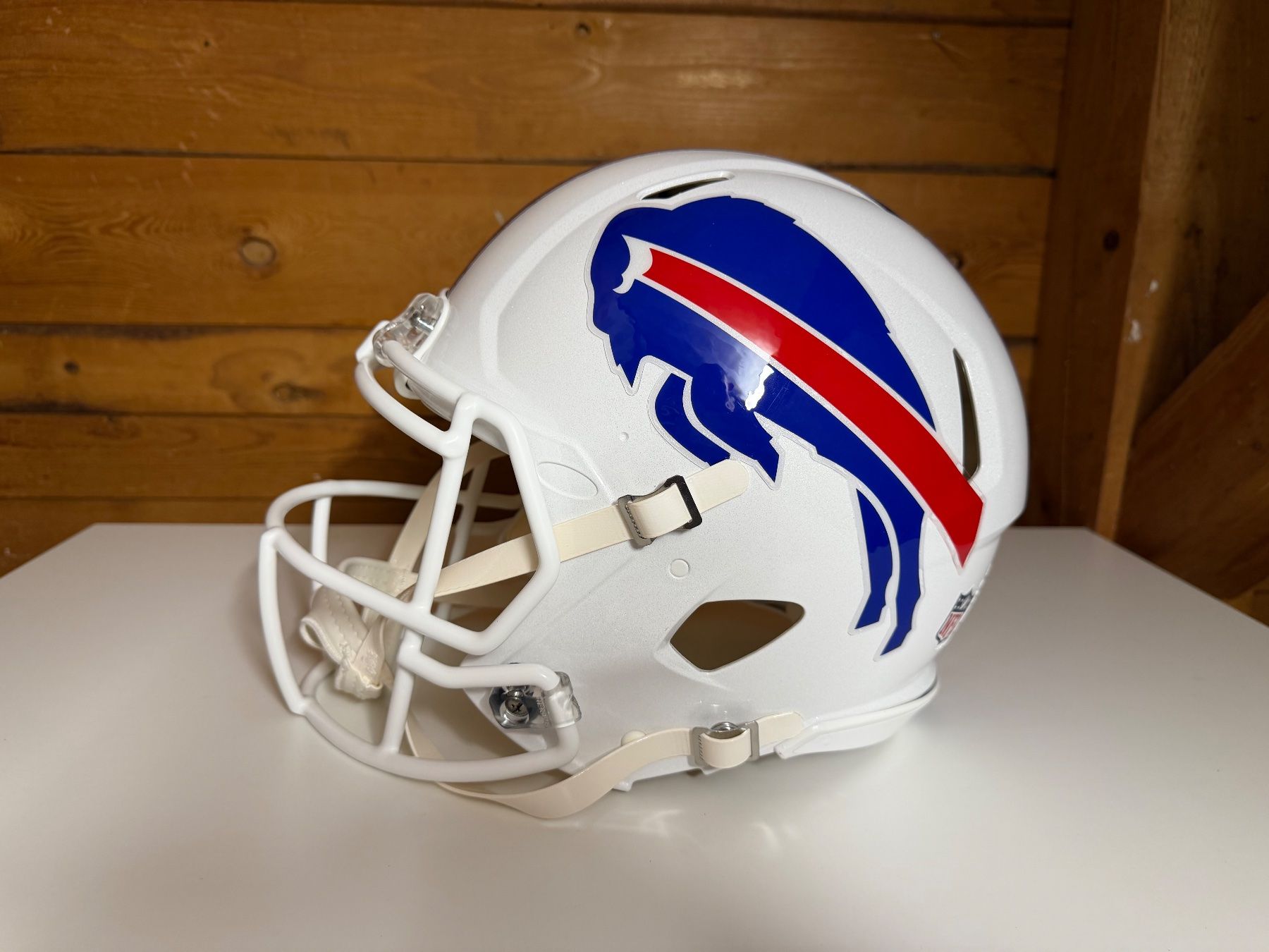 Statuette: Riddell Authentic Helmet NFL Buffalo Bills – Nuovo (secondo la descrizione) da Flawil venduto da pso_n9zv