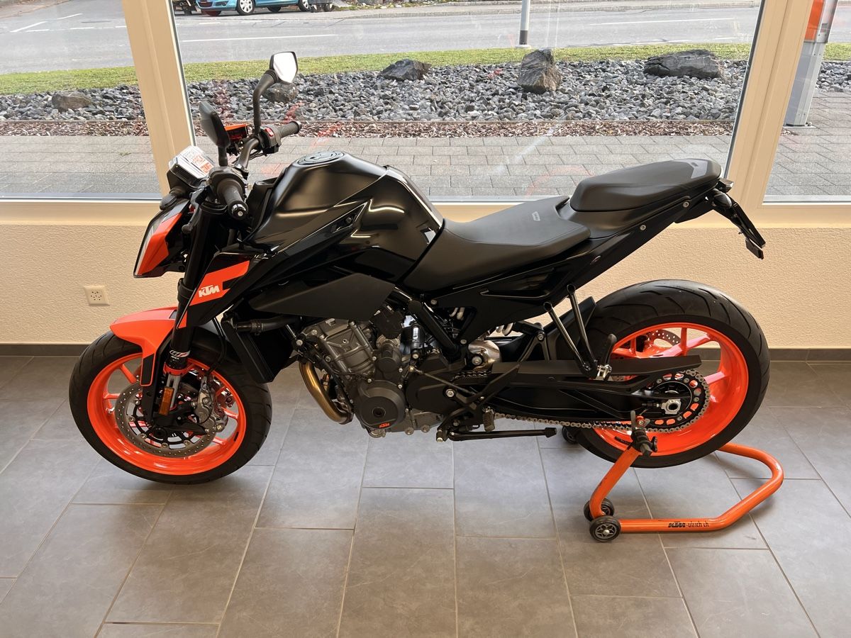 Strasse: KTM Duke 890 GP – Neu und originalverpackt aus Möriken AG von Golf_89 2