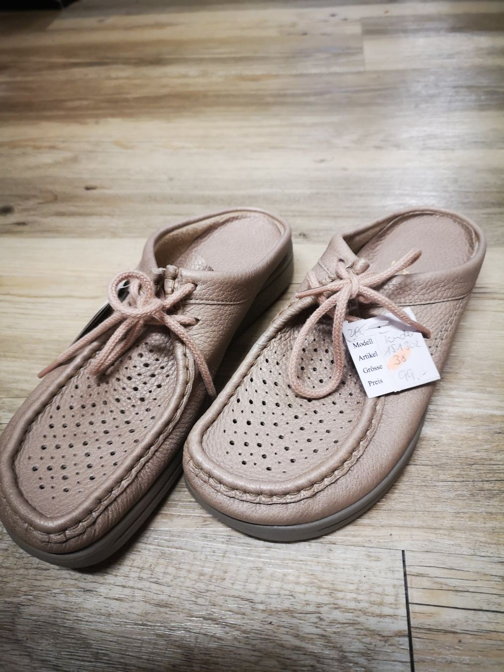 Helvesko Damenschuhe: Helvesko dansko – Neu und originalverpackt aus Möhlin von Highwaytom