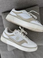 Tommy Hilfiger Sneaker, Grösse 41, Top Zustand!