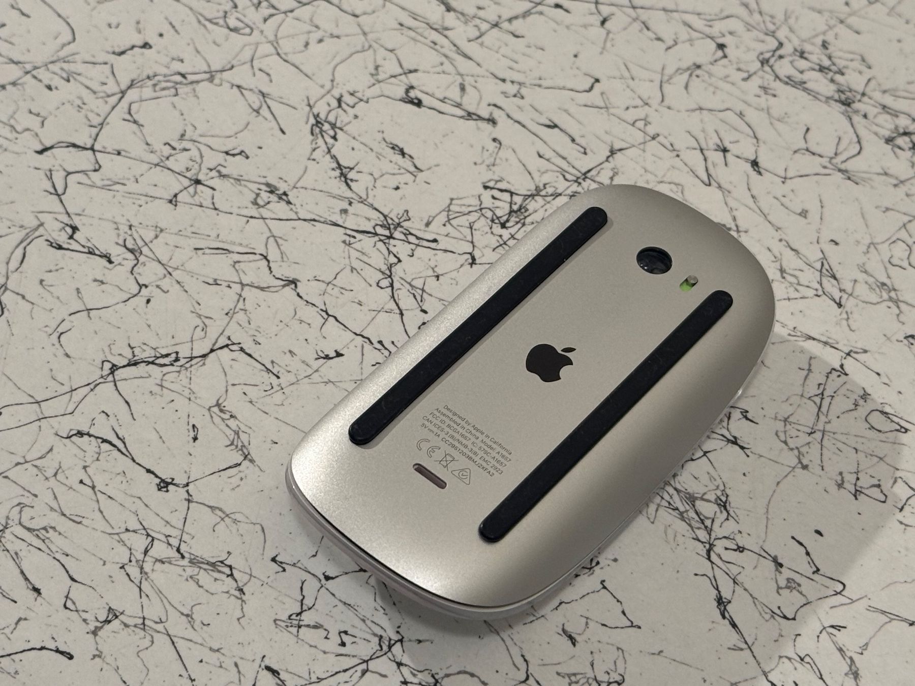Apple Mouse: Apple Magic Mouse mit wiederaufladbarem Akku – Usato da Zürich venduto da TiptopGerneWieder 1