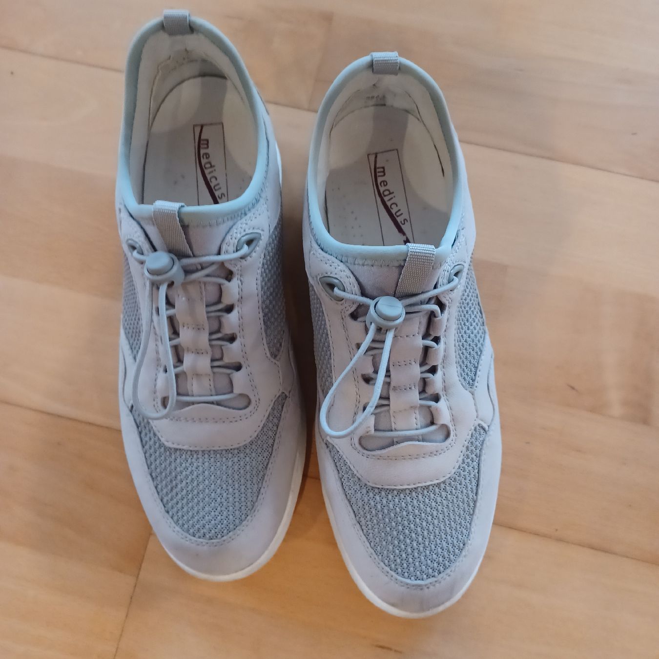 Damenschuhe: Damen Sneaker , Medicus, Gr.35 , 4.5, Damenschuhe – Gebraucht aus Waldkirch von Fantasia-101