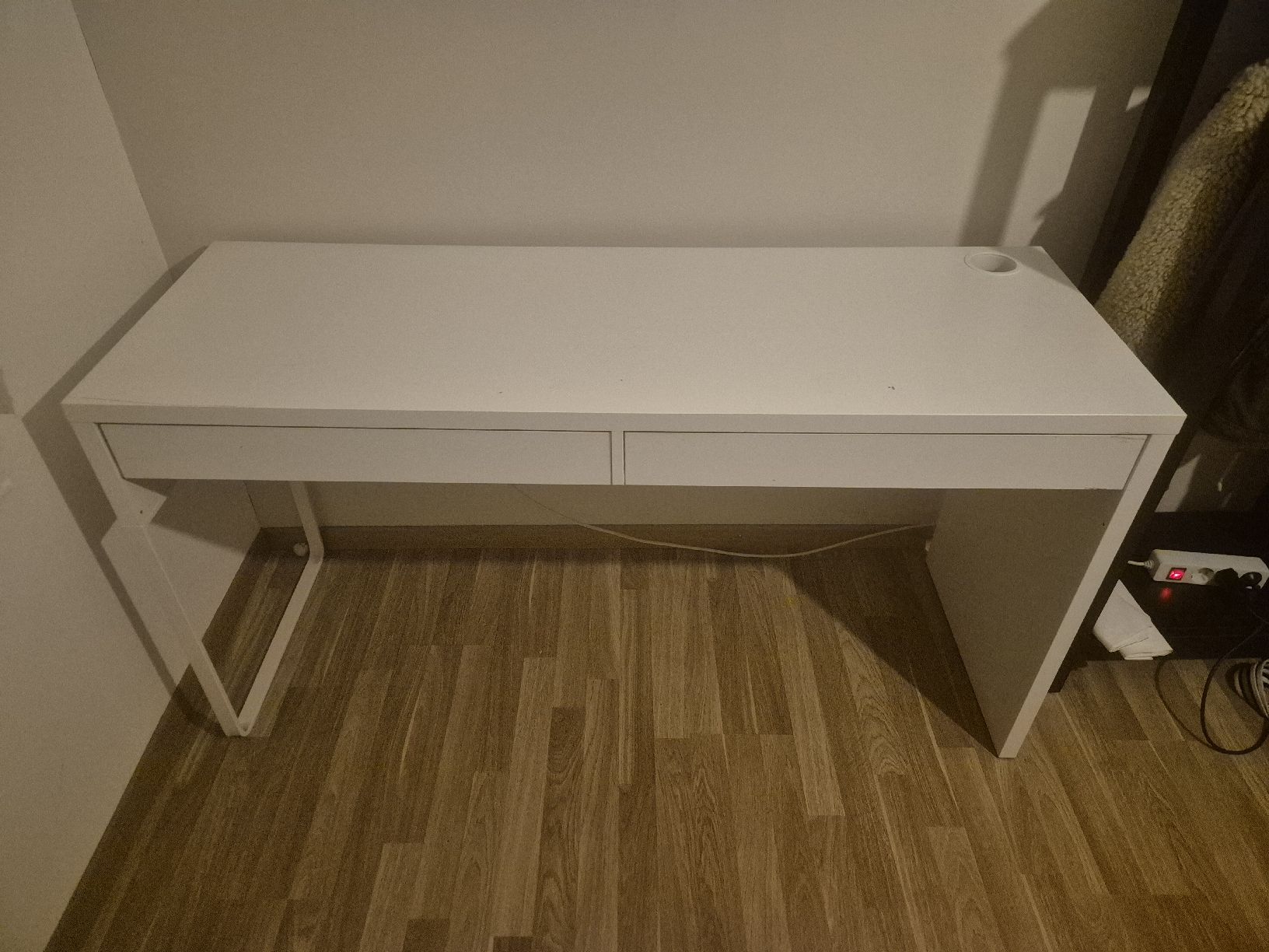 Scrivanie: Ikea Micke Schreibtisch – Usato da Zürich venduto da ame_85q7 2